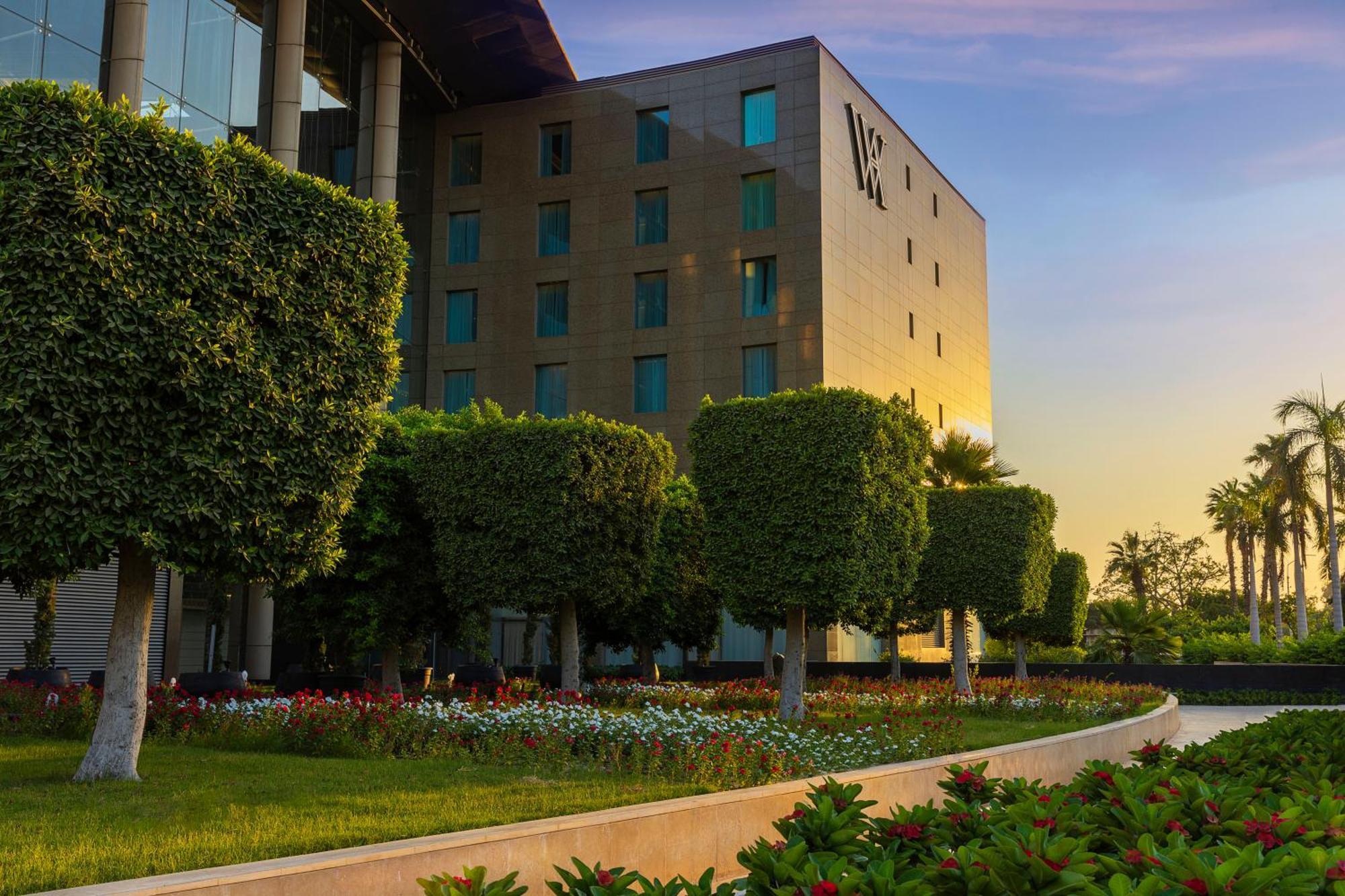 Waldorf Astoria Cairo Heliopolis Hotel Exterior photo